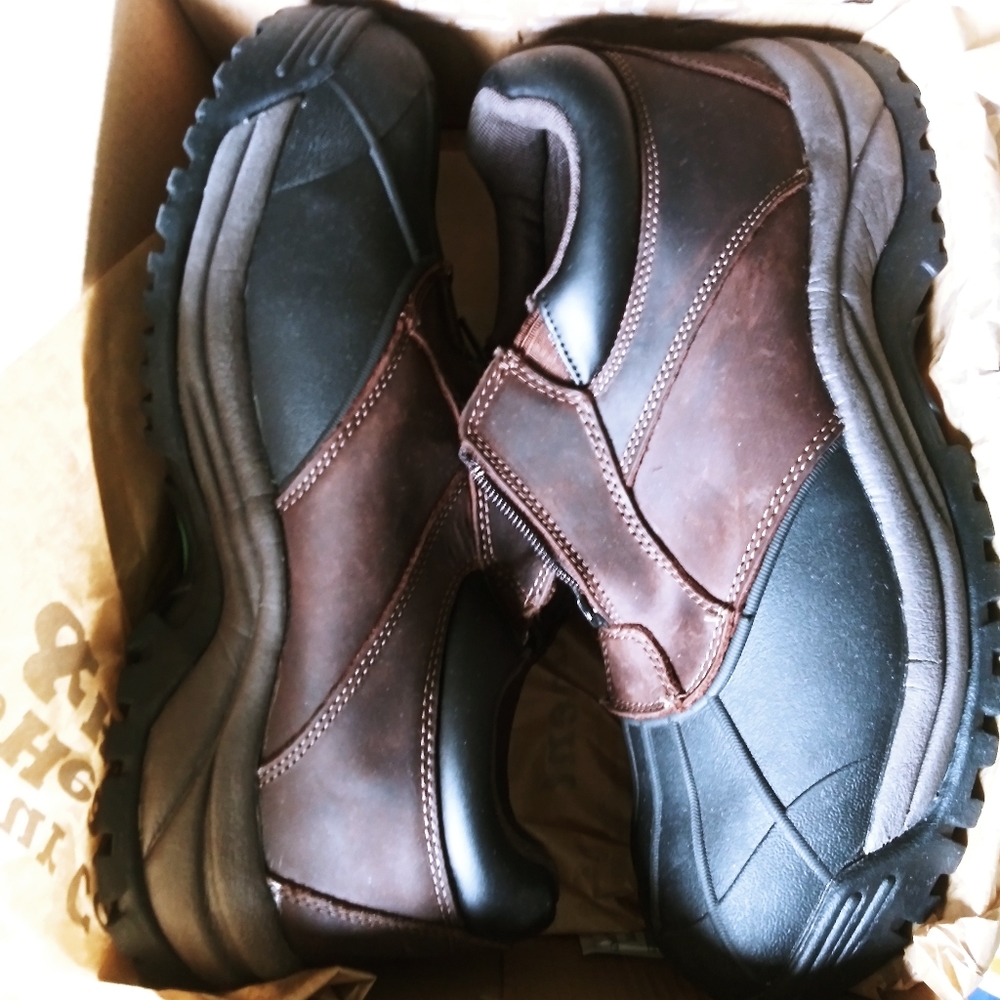 Proper Men's Blizzard Ankle Shoe